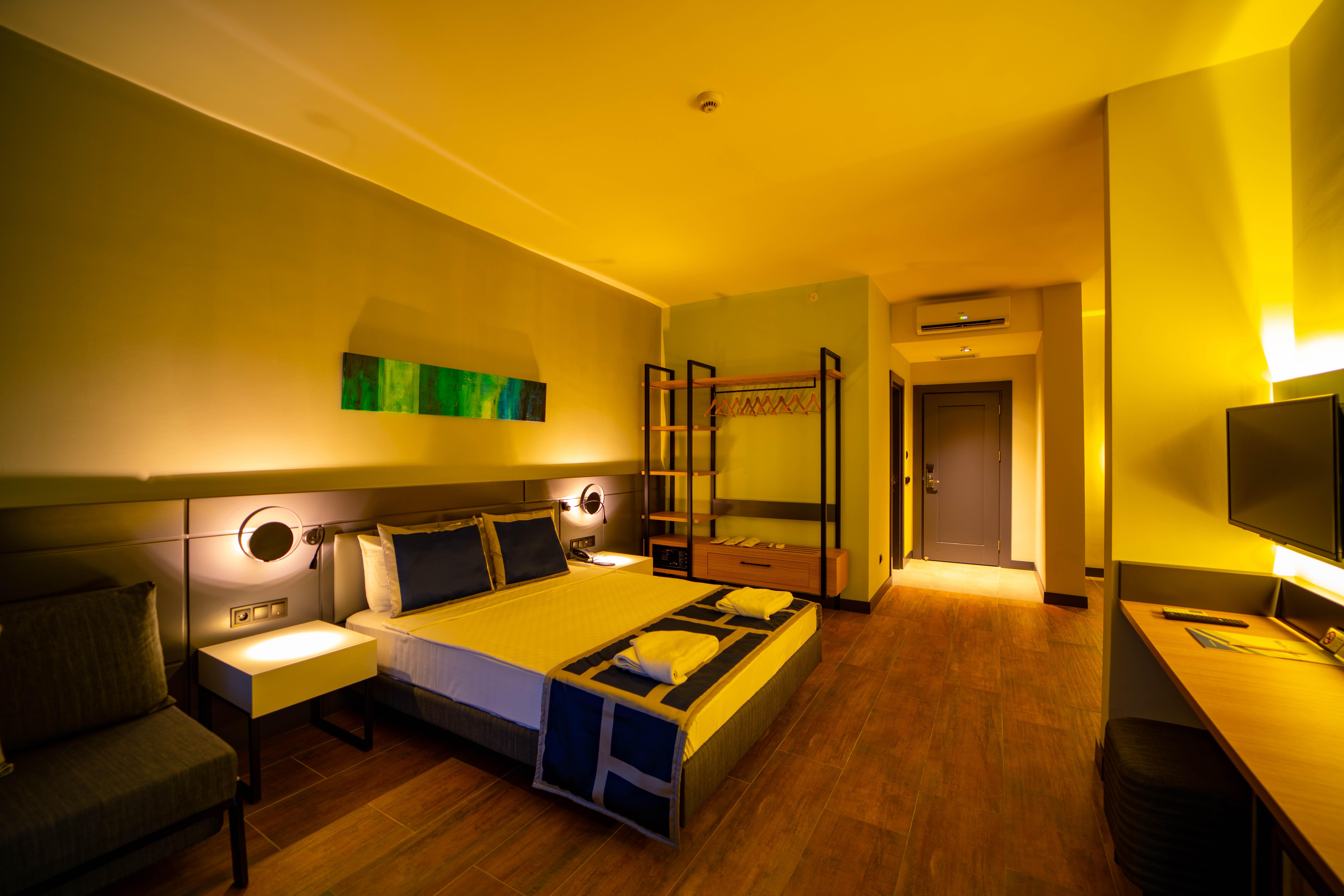 Noxinn Deluxe Hotel โคนัคคลึ ภายนอก รูปภาพ