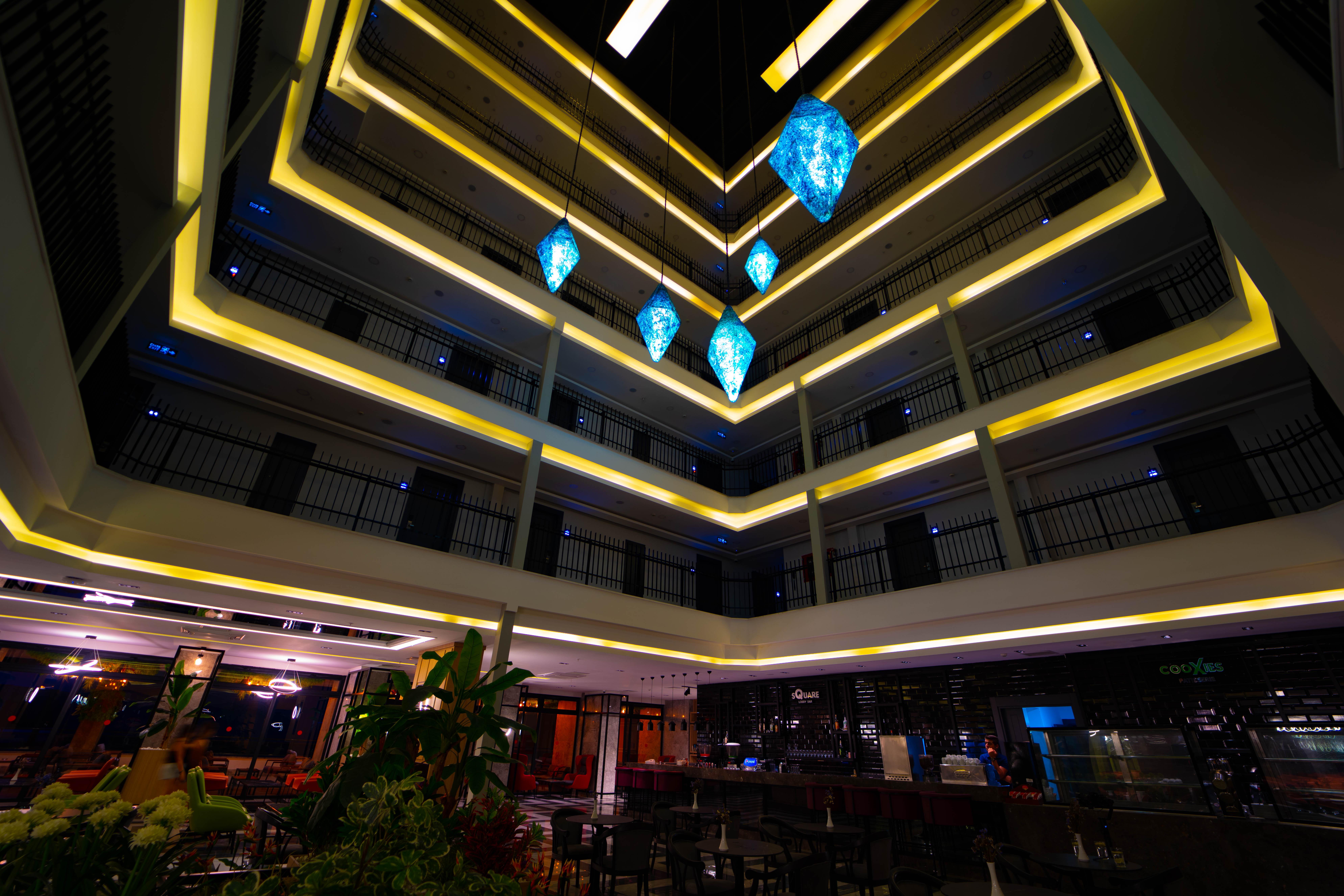 Noxinn Deluxe Hotel โคนัคคลึ ภายนอก รูปภาพ