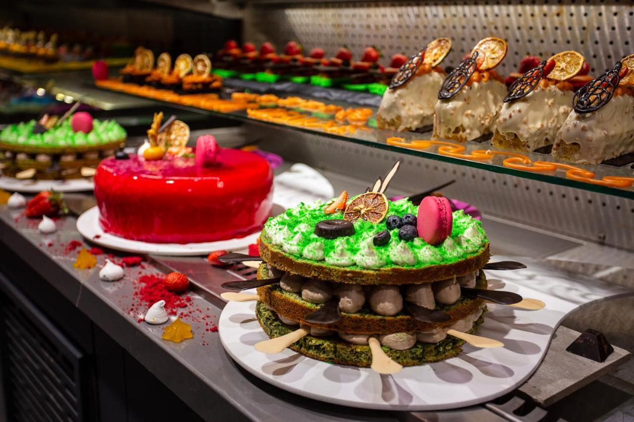 Noxinn Deluxe Hotel โคนัคคลึ ภายนอก รูปภาพ