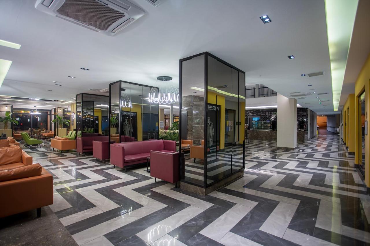 Noxinn Deluxe Hotel โคนัคคลึ ภายนอก รูปภาพ